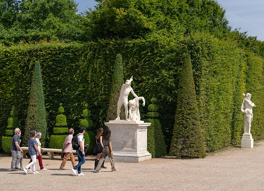 Walking into the gardens at Versailles